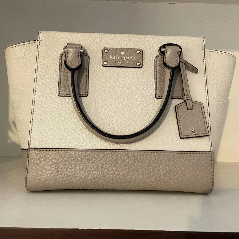 Bay Street Small Camryn Handbag - Picture 1 of 6